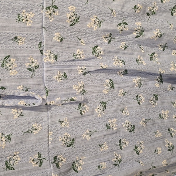 B Darlin Light Blue Floral Dress with Puff Sleeves - Picture 2 of 4